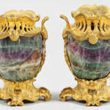 Paar bedeutende Louis XV Spat Fluor-Vasen - фото 1