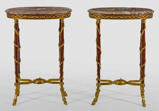 Paar Beistelltische im Louis XVI-Stil - фото 1