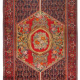 Überlanger alter Bachtiar-Teppich - photo 1