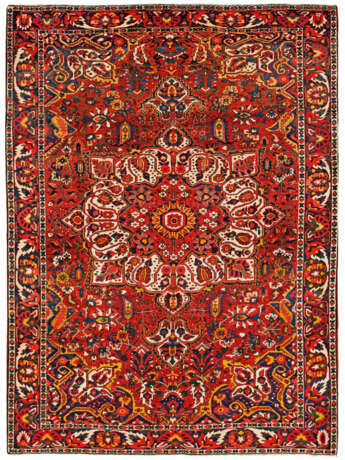 Alter Bachtiar-Teppich - photo 1
