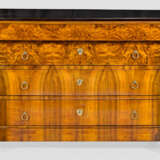 Große Charles X-Kommode - photo 1