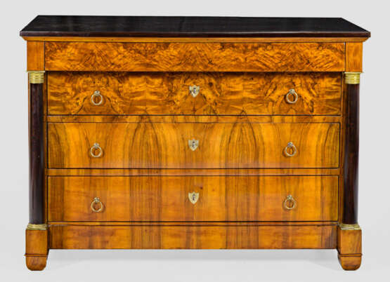 Große Charles X-Kommode - photo 1
