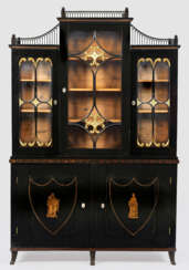 Großer Biedermeier-Vitrinenschrank
