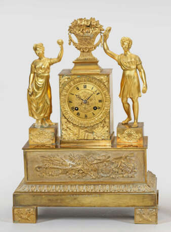 Empire-Figurenpendule - photo 1 Empire-Figurenpendule - photo 1