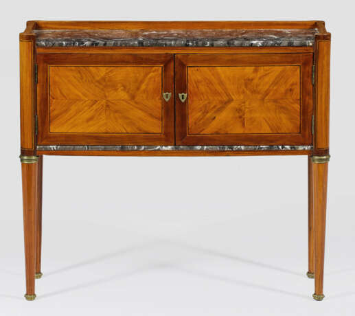 Kleines Directoire-Sideboard - photo 1 Kleines Directoire-Sideboard - photo 1