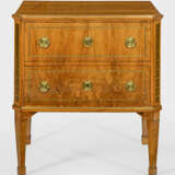 Empire-Pfeilerkommode in der Art von Heinrich Gambs - photo 1