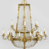 Imposanter Deckenlüster im Louis XVI-Stil - photo 1