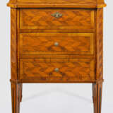 Louis XVI-Pfeilerkommode - photo 1