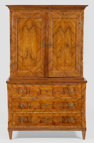 Louis XVI-Aufsatzkommode - photo 1 Louis XVI-Aufsatzkommode - photo 1