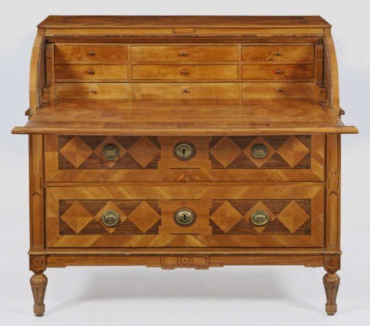 Großes Louis XVI-Zylinderbureau à Deux Corps - фото 2 Großes Louis XVI-Zylinderbureau à Deux Corps - фото 2