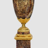 Bedeutende Louis XVI-"Blue John" Pendule à circle tournant - photo 1