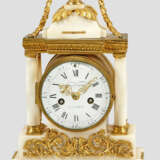 Kleine Louis XVI-Pendule - photo 1