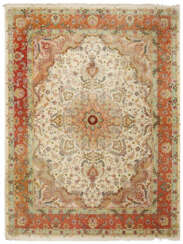 Großer Täbris-Teppich