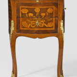 Louis XV-Pfeilerkommode - photo 1