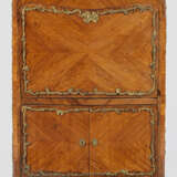 Signierter Louis XV-Sekretär von Léonard Boudin - photo 1