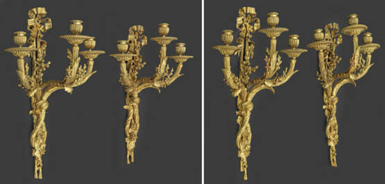 Seltene Serie von vier großen Louis XVI-Wandgirandolen - photo 1