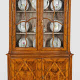 Barock-Vitrinenschrank - photo 1