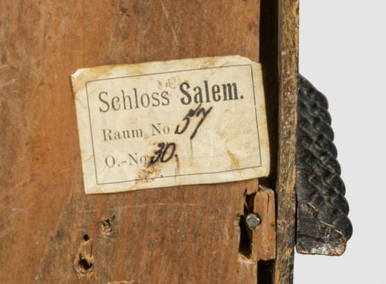 Renaissance-Wandschrank aus dem Inventar von Schloss Salem - фото 3 Renaissance-Wandschrank aus dem Inventar von Schloss Salem - фото 3