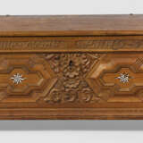 Barock-Flachdeckeltruhe - photo 1