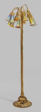Bedeutende Bodenlampe "Pond Lily" von Louis Comfort Tiffany - photo 1 Bedeutende Bodenlampe "Pond Lily" von Louis Comfort Tiffany - photo 1