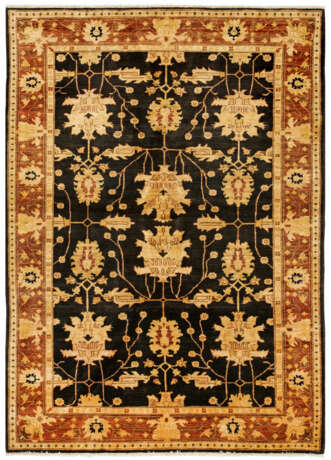 Kleiner Teppich mit Ziegler-Muster - фото 1 Kleiner Teppich mit Ziegler-Muster - фото 1