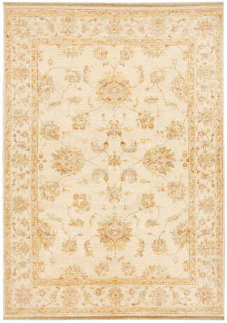 Kleiner Teppich mit Zieglermuster - photo 1