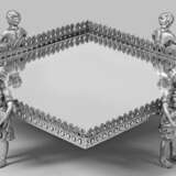 Spiegel-Tablett mit figürlichen Füßen - photo 1