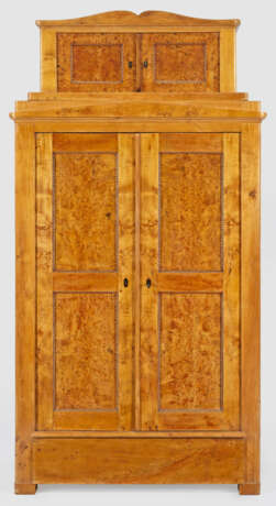 Biedermeier-Schrank - photo 1