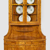Großer Biedermeier-Eckschrank - photo 1