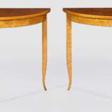 Paar Biedermeier-Demilunetische - photo 1