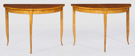 Paar Biedermeier-Demilunetische - photo 1 Paar Biedermeier-Demilunetische - photo 1