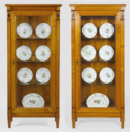 Paar Vitrinenschränke im Biedermeier-Stil - photo 1