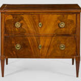 Biedermeier-Kommode - photo 1
