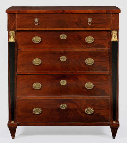 Chiffonière im Empire-Stil - photo 1 Chiffonière im Empire-Stil - photo 1