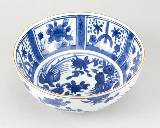 Chinese Porcelain Bowl, Qing Dynasty - фото 1