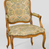 Armlehnsessel im Louis XV-Stil - photo 1