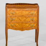 Pfeilerkommode im Louis XV-Stil - photo 1