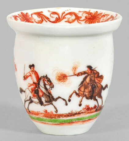 Seltener Miniaturbecher mit Bataillenszene - photo 1