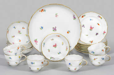 Kaffee-Teilservice mit Dekor "Streublume"