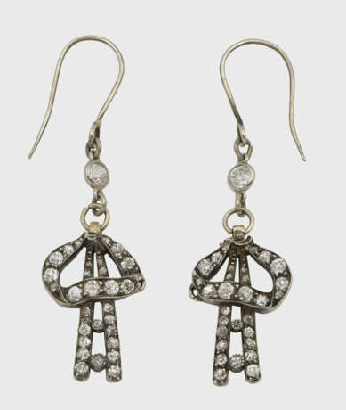 Paar Jugendstil-Diamant-Ohrgehänge - фото 1 Paar Jugendstil-Diamant-Ohrgehänge - фото 1