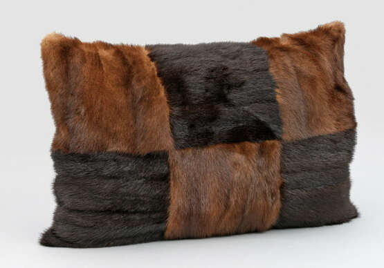 Pelzkissen - photo 1