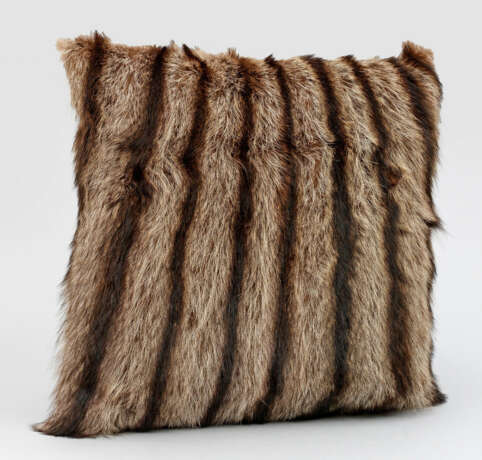 Großes Pelzkissen - photo 1