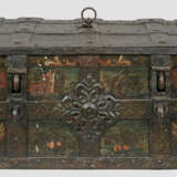 Große Barock-Eisentruhe - photo 2