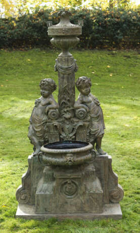 Großer Wandbrunnen im Belle Epoque-Stil - Foto 1 Großer Wandbrunnen im Belle Epoque-Stil - Foto 1