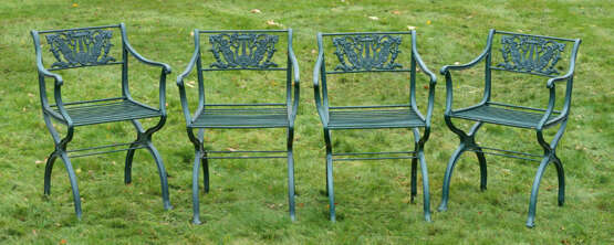 Satz von vier Garten-Armlehnstühlen - photo 1