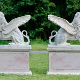 Paar große dekorative geflügelte Portallöwen - фото 1