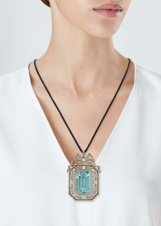 FABERGÉ DIAMOND AND AQUAMARINE PENDANT - photo 4