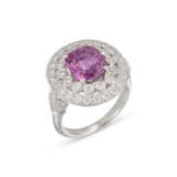 COLOURED SAPPHIRE AND DIAMOND RING - photo 1
