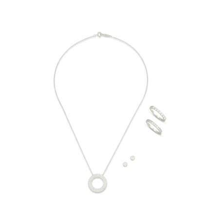 TIFFANY & CO. GROUP OF DIAMOND JEWELLERY - photo 1