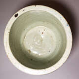 Chinese Porcelain Pot, possibly Ming Dynasty - фото 3